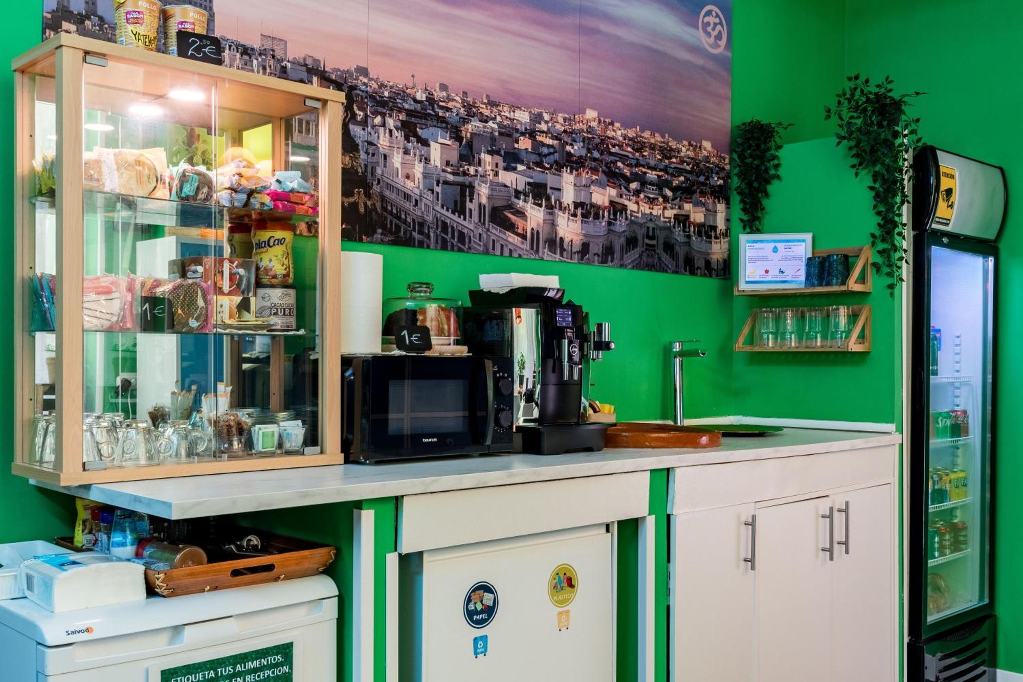 מדריד Oxygen Hostel Capsula מראה חיצוני תמונה