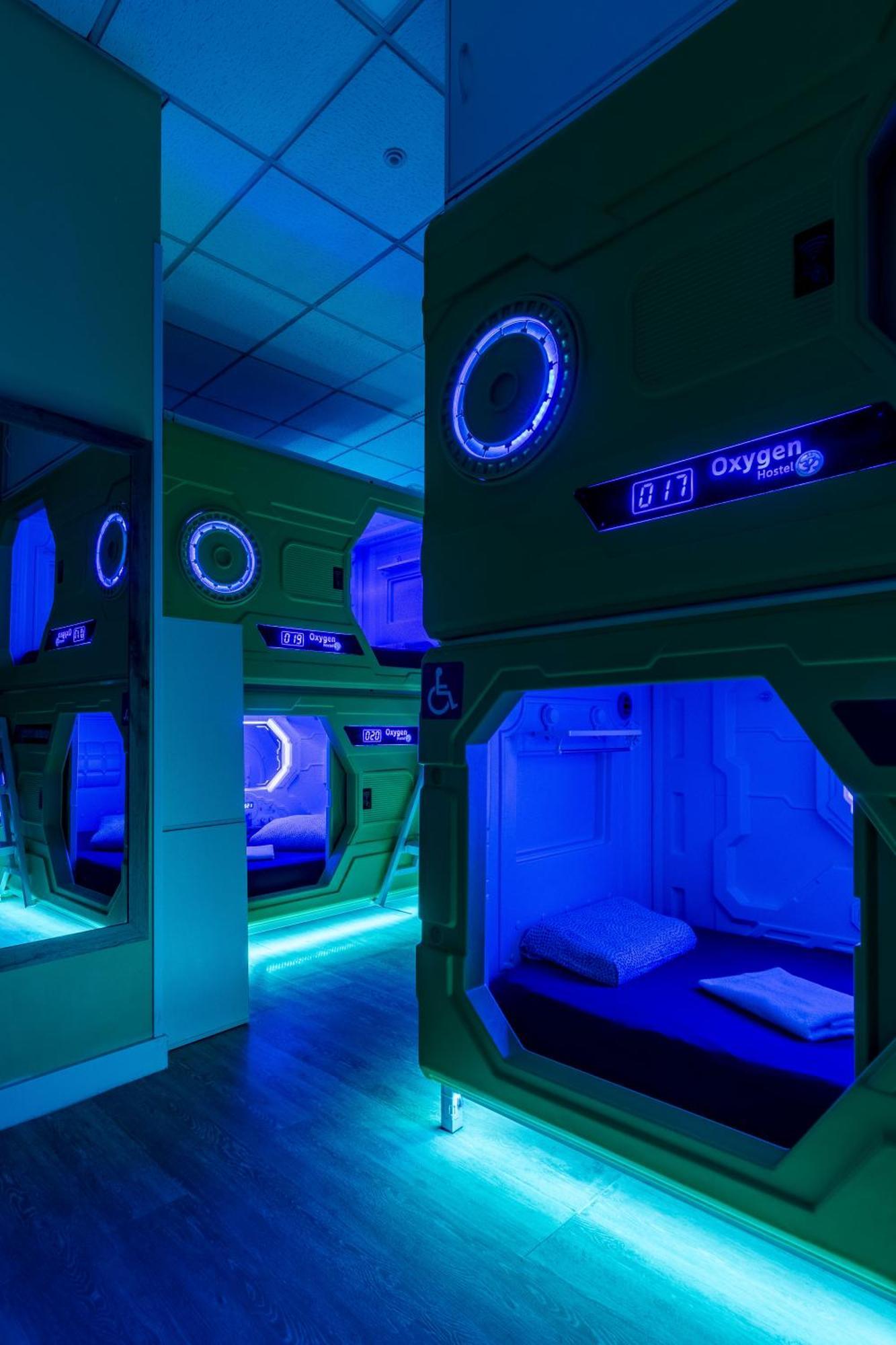 מדריד Oxygen Hostel Capsula מראה חיצוני תמונה